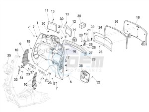 GTV 300 SEI GIORNI IE E4 ABS (NAFTA) drawing Front glove-box - Knee-guard panel