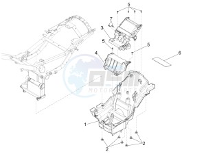 MGX 21 FLYING FORTRESS 1380 USA drawing Saddle compartment