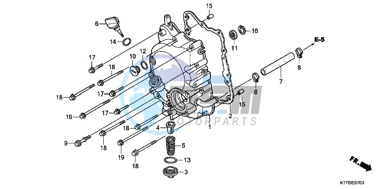 RIGHT CRANKCASE COVER