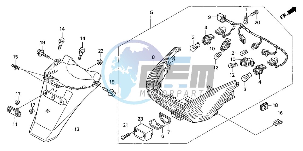 TAILLIGHT/REAR FENDER