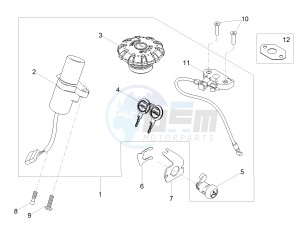 V7 III Stone 750 e4 (EMEA) drawing Locks