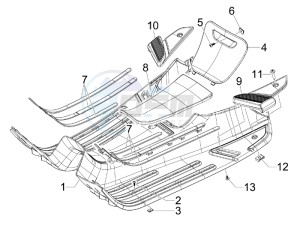 S 150 4T USA drawing Central cover - Footrests