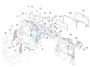 GTS 250 (EMEA, APAC) (AU, Eu, IL, J, Ri) drawing Front glove-box - Knee-guard panel