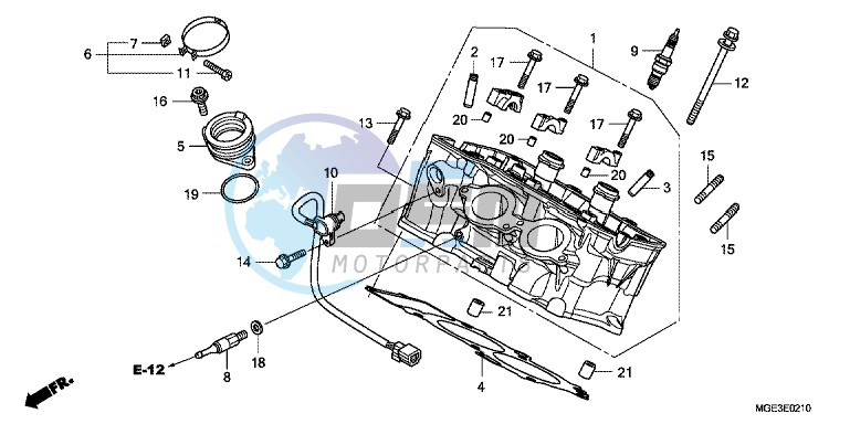 CYLINDER HEAD (REAR)