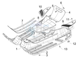 LXV 50 2T Navy drawing Central cover - Footrests