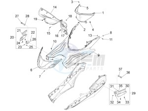 FLY 150 (NAFTA) drawing Central cover - Footrests