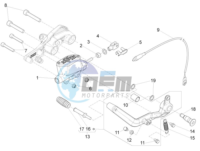 Rear master cylinder