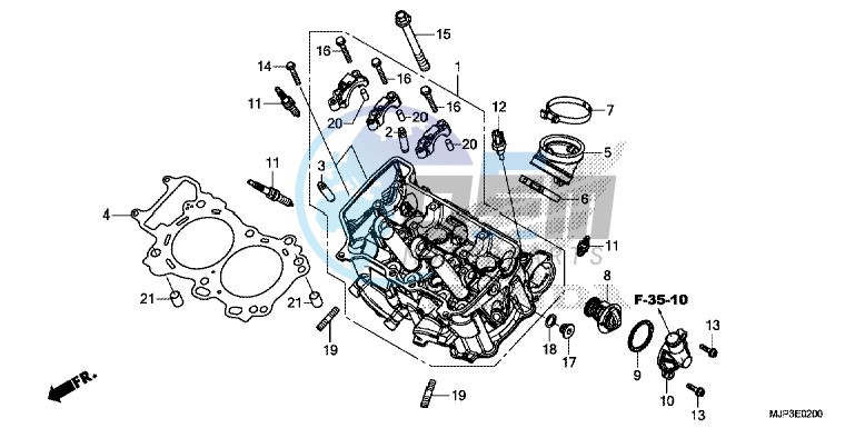 CYLINDER HEAD