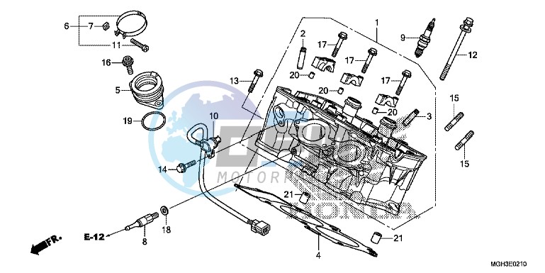 CYLINDER HEAD (REAR)