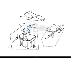 CROX 50 (45Km/h) (AE05WA-EU) (E4) (L8-M0) drawing SEAT REAR GRIP