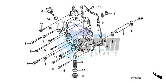 RIGHT CRANKCASE COVER