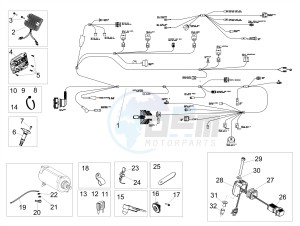 SHIVER 900 E4 ABS NAVI (APAC) drawing Front electrical system