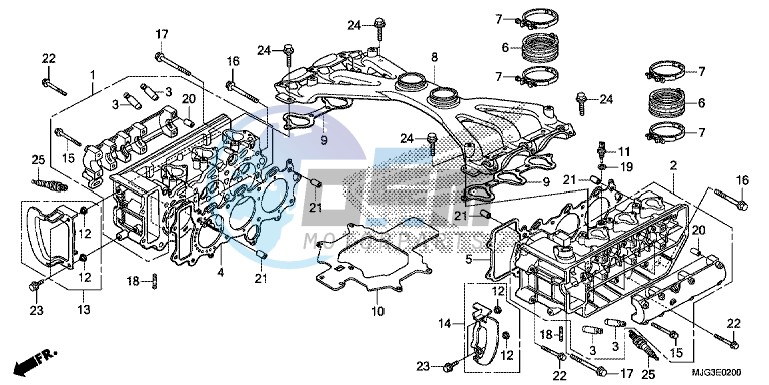 CYLINDER HEAD