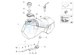 SMT 50 E4 (EMEA) drawing Fuel tank