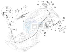 GTS 125 4T E4 ABS (EMEA) drawing Locks