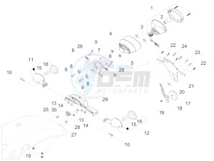 V9 Roamer 850 (EMEA) drawing Rear lights