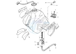 TT R 600 drawing FUEL TANK