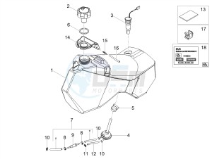 SMT 50 E4 DRIFTING (EMEA) drawing Fuel tank