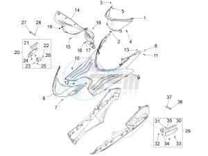 Fly 150 4T 3V ie (APAC) drawing Central cover - Footrests