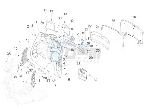 GTV 300HPE SEI GIORNI IE E4 ABS (NAFTA) drawing Front glove-box - Knee-guard panel