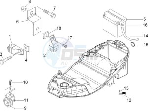 Liberty 200 4t (N15000U03) drawing Remote control switches - Battery - Horn