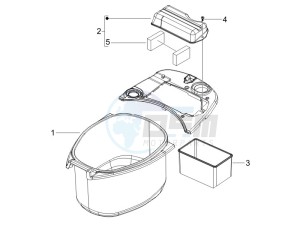 LX 150 4T ie USA drawing Helmet huosing - Undersaddle