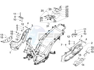 Beverly 125 Tourer e3 drawing Central cover - Footrests