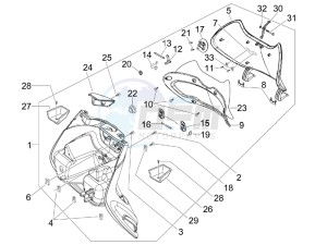 Beverly 500 (USA) USA drawing Front glove-box - Knee-guard panel