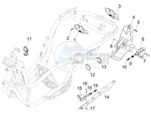 MP3 300 ie lt Touring drawing Locks