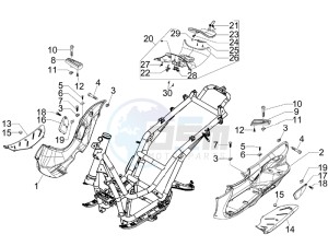 Beverly 400 ie Tourer e3 drawing Central cover - Footrests