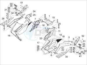 GP 800 drawing Central cover - Footrests