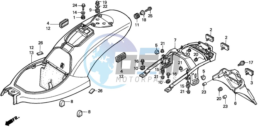 REAR FENDER (1)