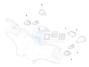 LIBERTY 50 IGET 4T 3V E4-2017-2019 (EMEA) drawing Selectors - Switches - Buttons