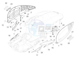 946 150 4STR 3V ABS-946 RED (NAFTA, APAC, EMEA) drawing Side cover - Spoiler