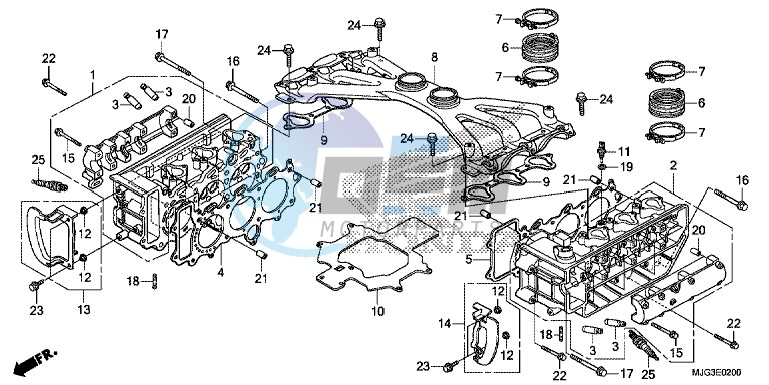 CYLINDER HEAD