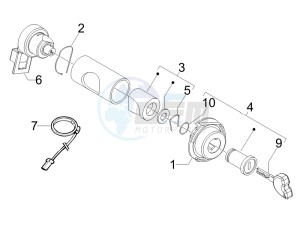 LX 150 4T USA drawing Locks