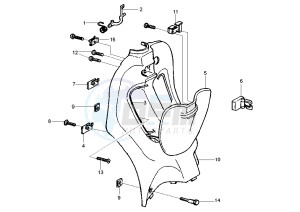 SKIPPER 4T 125-150 drawing Front glove compartment