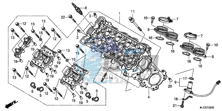 CYLINDER HEAD