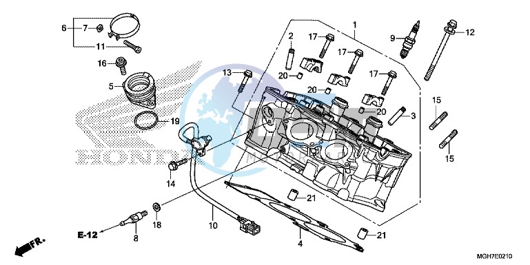 CYLINDER HEAD (REAR)