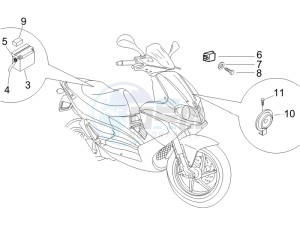 Runner 50 SP (UK) UK drawing Remote control switches - Battery - Horn