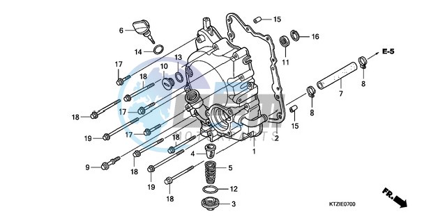 RIGHT CRANKCASE COVER