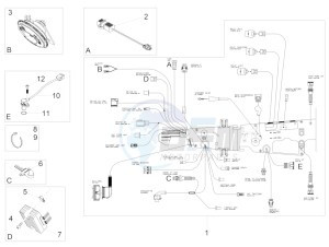 V9 Roamer 850 (EMEA) drawing Front electrical system