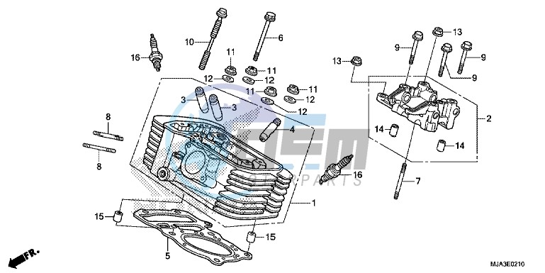 REAR CYLINDER HEAD