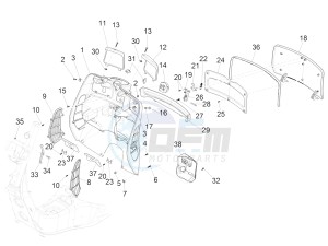 GTS 150 SUPER 4T 3V IE ABS E4 (EMEA) drawing Front glove-box - Knee-guard panel