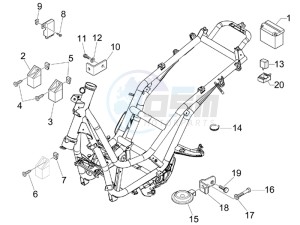 Beverly 300 ie Tourer e3 drawing Remote control switches - Battery - Horn