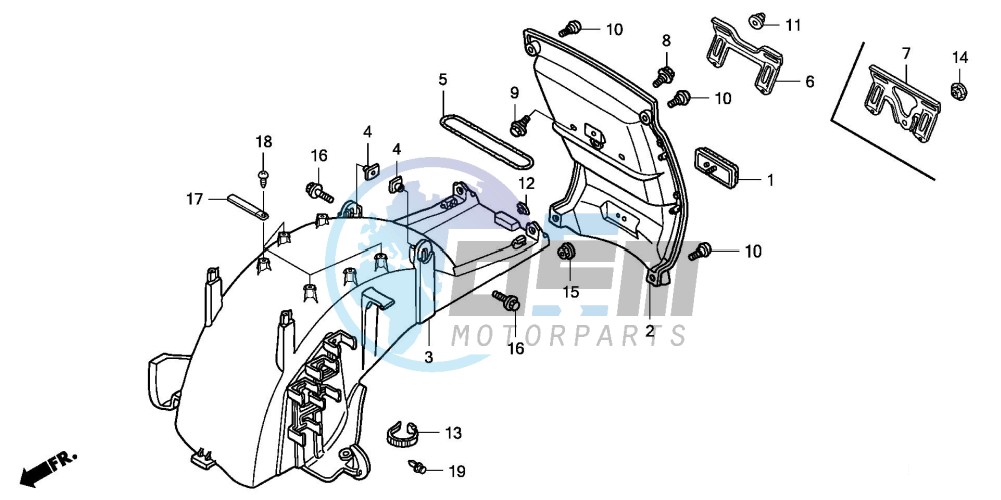 REAR FENDER (1)