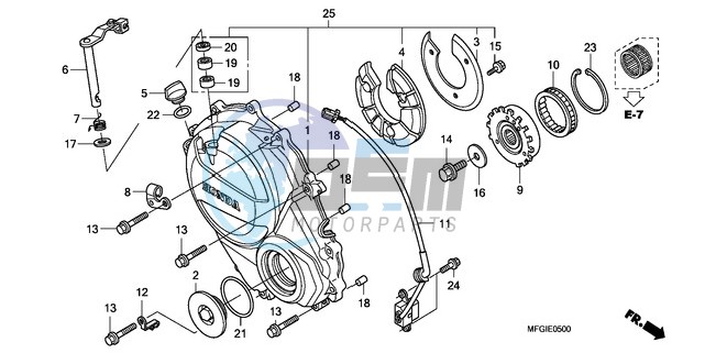 RIGHT CRANKCASE COVER