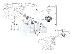 Runner 125 VX 4t Race e3 (UK) UK drawing Locks