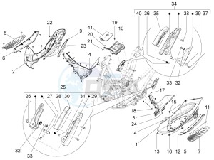 BEVERLY 350 ST 4T 4V ie E4 ABS (NAFTA) drawing Central cover - Footrests