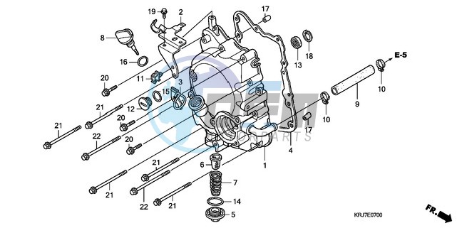 RIGHT CRANKCASE COVER